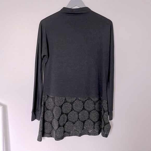 **3 for $30** Coral Charcoal Tunic Top with Hem Detail, US S - Picture 6 of 7